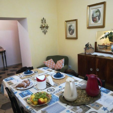 Bed and Breakfast Angelina Antica Dimora Terracina Esterno foto
