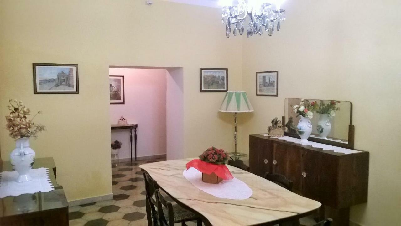 Bed and Breakfast Angelina Antica Dimora Terracina Esterno foto